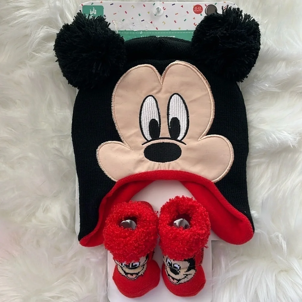 🆕 Disney Mickey Mouse Hat and Sock Set Pom Pom’s Black/Red  0-12 Months Gift Set